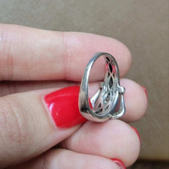 Buckle Ring With Diamonds